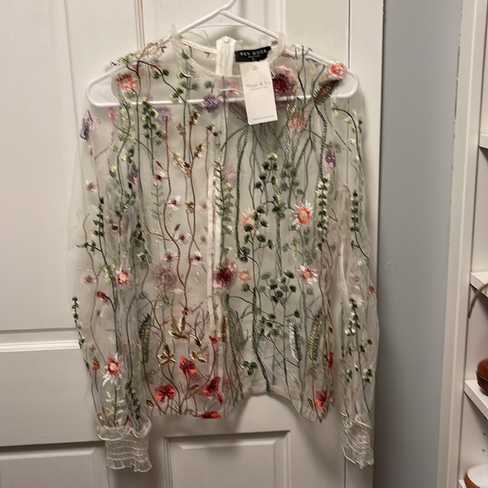 COPY - NWT Few Moda Sheer Floral Embroidered Top.